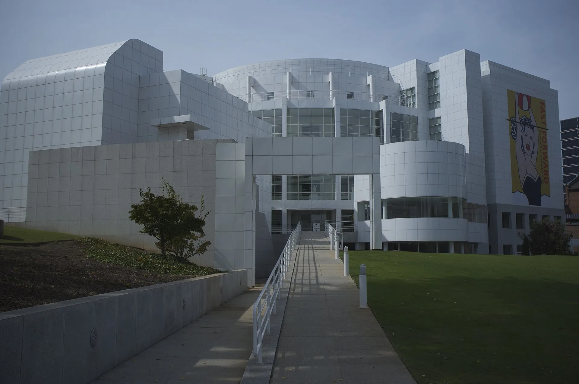 The High Museum of Art on Peachtree Street in Midtown, one of Fulton County's early voting sites in Atlanta.